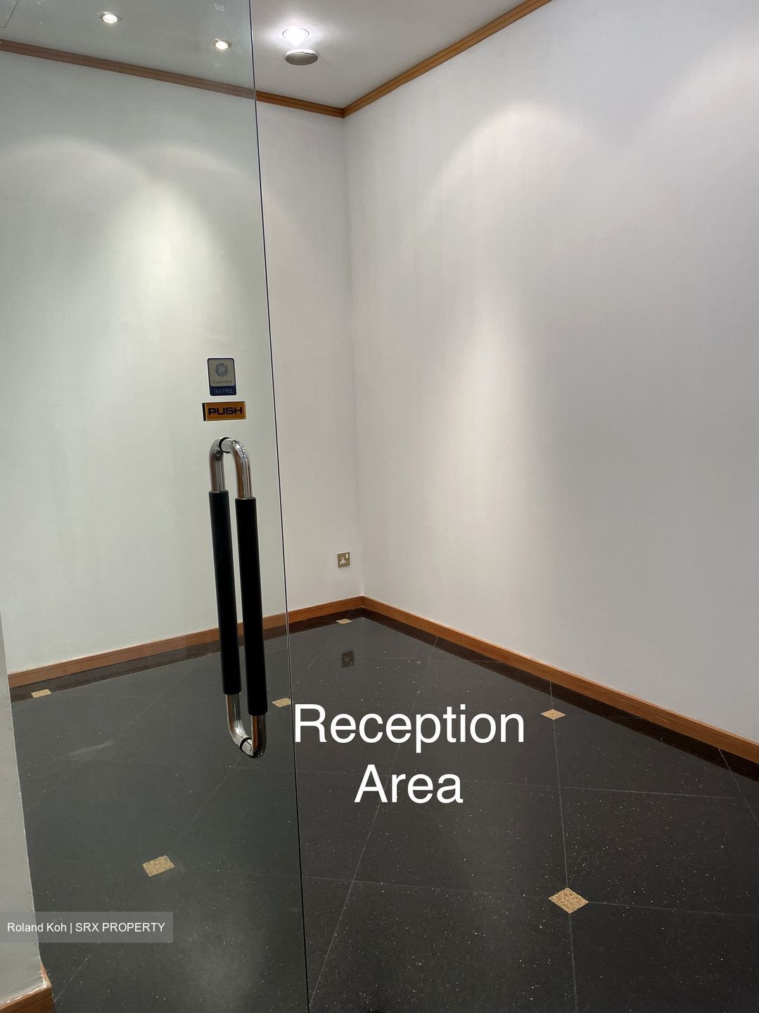 Amtech Building (D20), Office #530048051